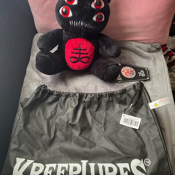 Killstar Kreepture Don't care bear plush toy, 2735/3000 - Picture 7 of 7